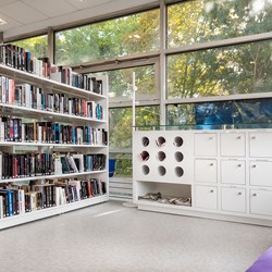 Trith Saint Léger bibliotek, Frankrike